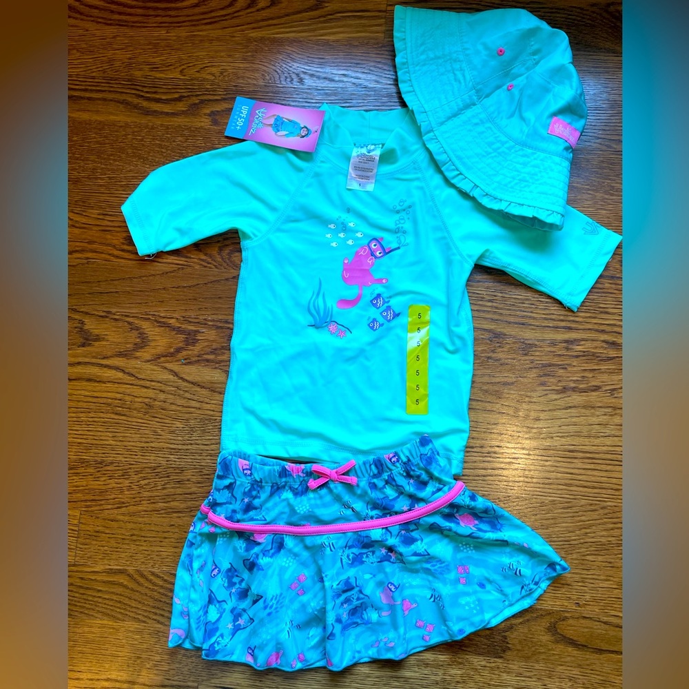 Complete swim outfit. Size 5